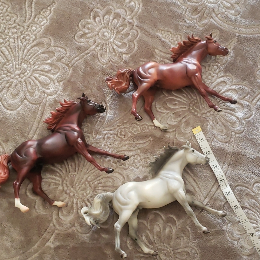 3 Breyer Classic